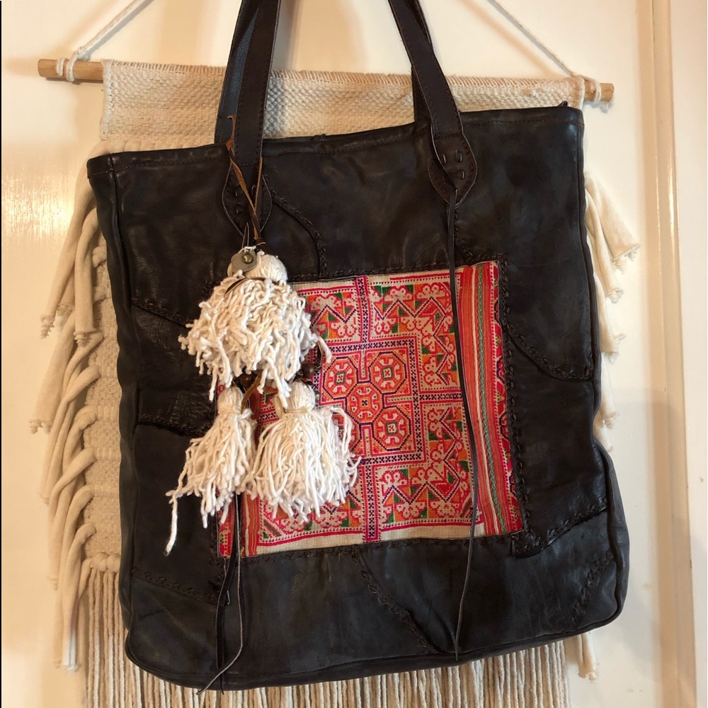 Fredd+ Basha leather embroidered tote!🦋